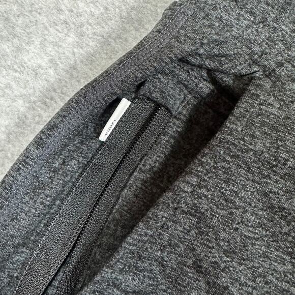 Vuori Mens Ponto Performance Short - Picture 3 of 7